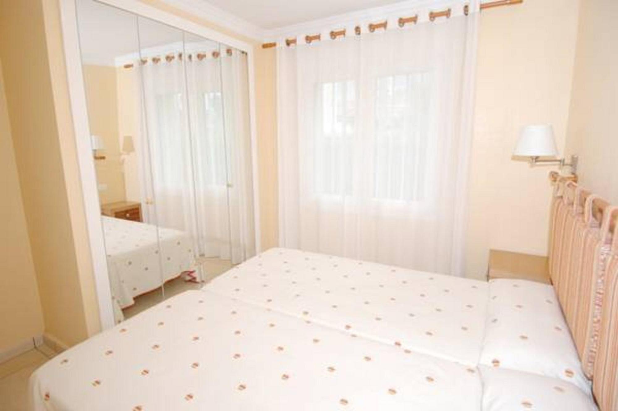 Villa Gaudi Oliva Quarto foto